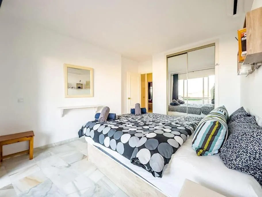 97-Townhouse With Roof Terrace & Views, Marbella Apartamento
